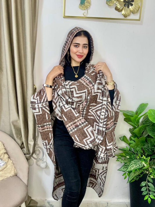شال بني مزخرف